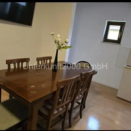 Appartement Vollmoebliertes Haus Mit Garten & Terrasse In
