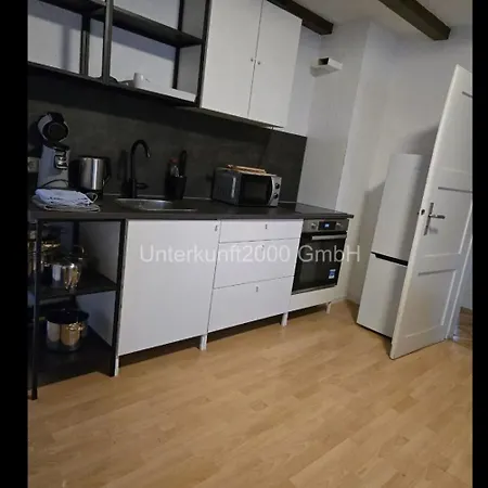 Appartement Vollmoebliertes Haus Mit Garten & Terrasse In Rastatt
